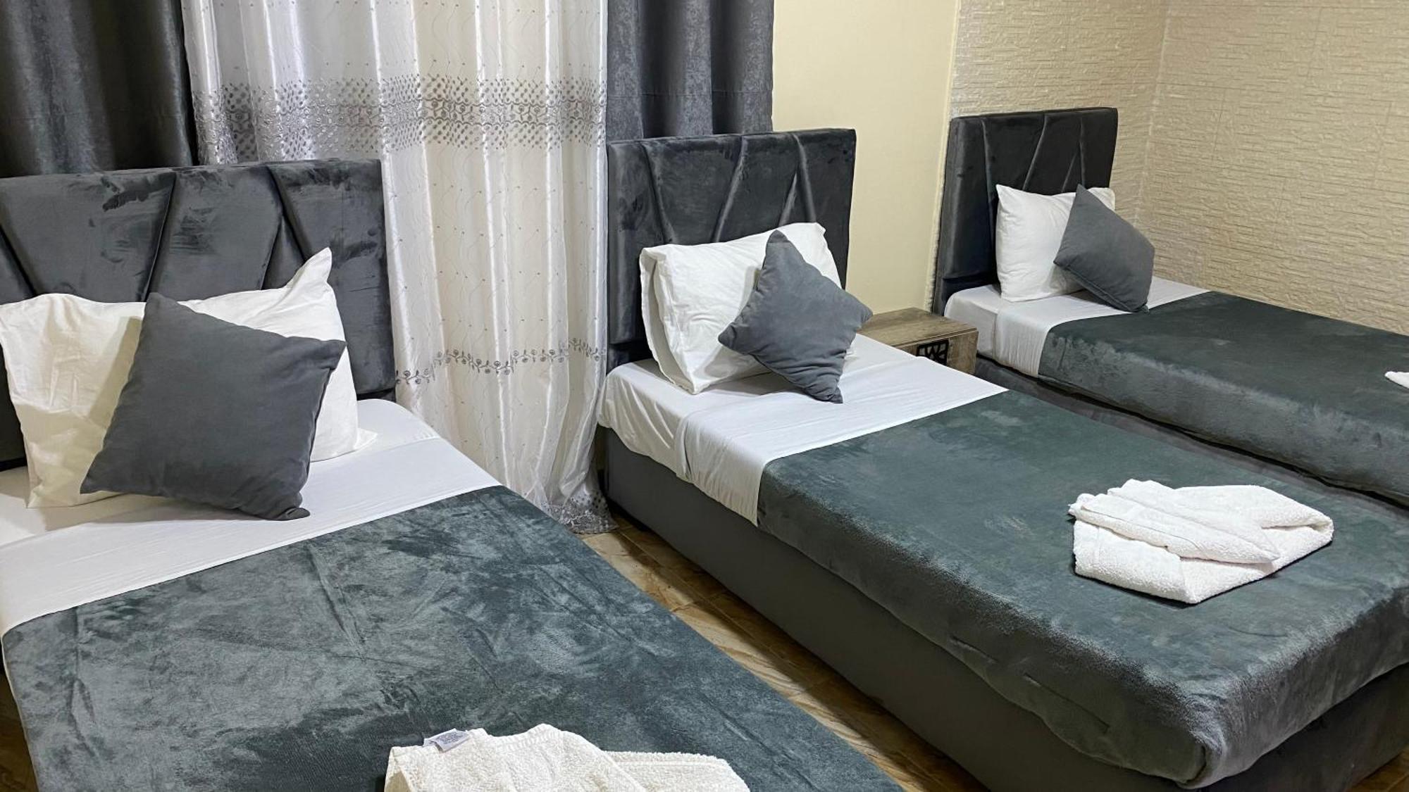 Petra Rose Apartment وادي موسى المظهر الخارجي الصورة