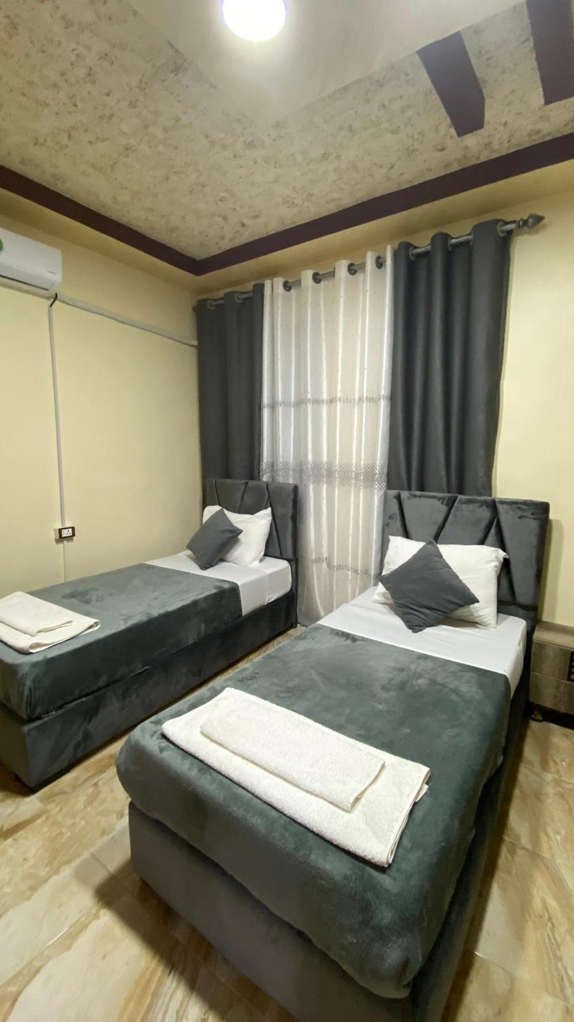 Petra Rose Apartment وادي موسى المظهر الخارجي الصورة